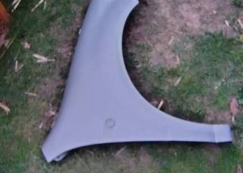 Błotnik prawy przód Fabia 1 kod lakieru 9102