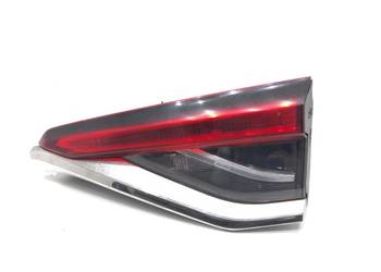 LAMPA TYŁ PRAWA WEWNĘTRZNA TOYOTA COROLLA E21 81580-02C31 Sedan/Limuzy