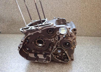 DWA KARTERY BLOK SILNIKA R404 SUZUKI DR 800 BIG 91-97R