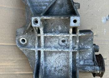 Łapa mocowanie sprężarki klimatyzacji Audi a4 b5 1.8 058260885