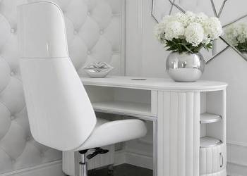 Biurko kosmetyczne z otworem na pochłaniacz biało-srebrne owalne 140 x 45…