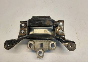 VW Arteon 3G8 2018r ŁAPA PODUSZKA SILNIKA