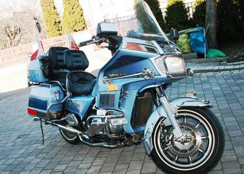 Goldwing GL 1200 10 lat w jednych rękach.
