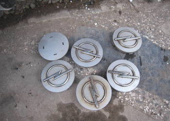 Dekielek kapsel felgi aluminiowej alu OPEL pa66m30