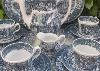 ROYAL TUDOR WARE STATFORSHIRE 
BLUE
OLD ENGLAND 
Royal Tudor Ware
Statfors ROYAL TUDOR WARE STATFORSHIRE 
BLUE
OLD ENGLAND 
Royal Tudor Ware
Statfors