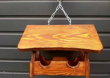 Karmnik do zawieszenia