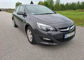 Opel Astra J