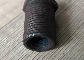 Tuleja gwintowana sworznia wahacza dolnego Żuk, Nysa, Tarpan Tuleja gwintowana sworznia wahacza dolnego Żuk, Nysa, Tarpan