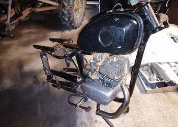 WSK 175 wyciagnieta ze Stodoły.