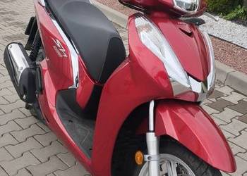 Sprzedam skuter Honda SH300i, 2019, mały oryginalny przebieg