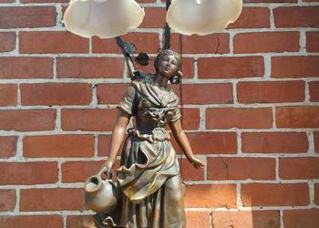 Lampa monumentalna w stylu secesyjnym  (Art nouveau)