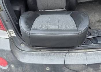 Fotel siedzisko i oparcie polskora.