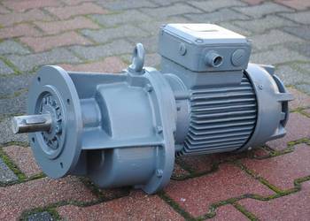 Motoreduktor kołnierzowy 1.1kw. 46obr./min.. Bauer