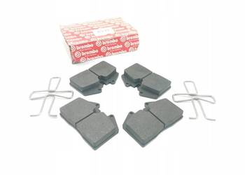 KLOCKI HAMULCOWE TYŁ PORSCHE 911 3.6 CARRERA 1989-1993 NOWE BREMBO 70000886