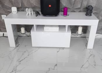 Sprzedam szafkę RTF pod telewizor 130CM SZEROKOŚĆ. Biała
