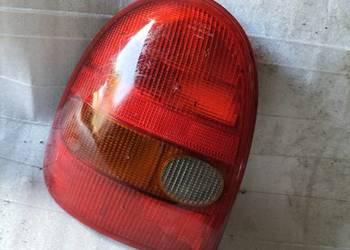 LAMPA TYŁ  LEWA  3D OPEL CORSA B