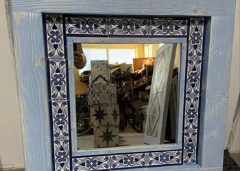 Lustra drewniane dekorowane kafelkami