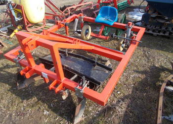 Ścielarka folii włukniny pod truskawki i inne