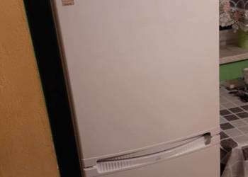 Sprzedam lodówkę Polar