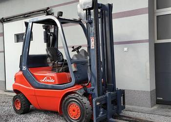 Wózek widłowy Linde H25T-03 2.5T Lpg Przesuw Boczny Książka udt