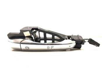 KLAMKA ZEWNĘTRZNA PRAWY PRZÓD JEEP GRAND CHEROKEE WK 04589888AD