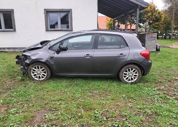 Toyota Auris 2.0 diesel D4D silnik skrzynia drzwi zderzak Toyota Auris 2.0 diesel D4D silnik skrzynia drzwi zderzak