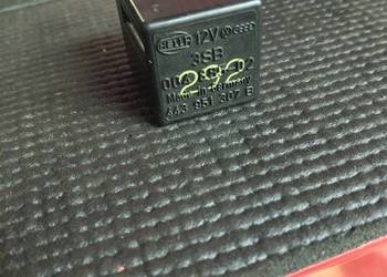 Przekaźnik otwartych drzwi brzęczyk 292 Audi 80B3
