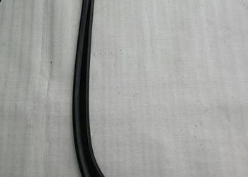 VOLVO V90 LISTWA USZCZELKA DRZWI LEWA TYLNA VOLVO V90 LISTWA USZCZELKA DRZWI LEWA TYLNA