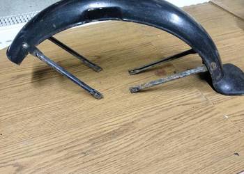 Przedni błotnik komar