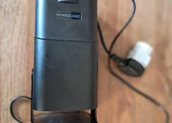 nowy projektor magcubik HY320 brak paragonu posiada kilka rysek na obudowie