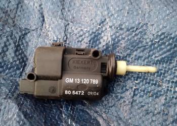 Opel Corsa C siłownik zamka 13120789