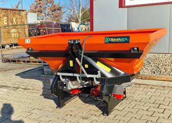 Rozsiewacz 600 litrów DEMAROL do nawozu