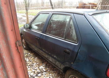 Klamka zewnętrzną lewa przód tył Skoda Felicia Felicja