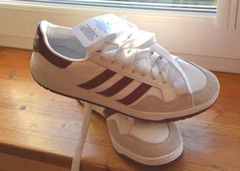 Buty Adidas Team Court