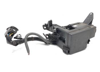 SKRZYNKA BEZPIECZNIKÓW LEXUS NX SUV 2.5 155KM MODUŁ