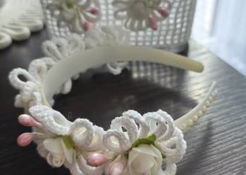Koszyczek i opaska do włosów na Boże Ciało