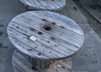 Szpule po kablach na stolik do ogrodu bądź taras