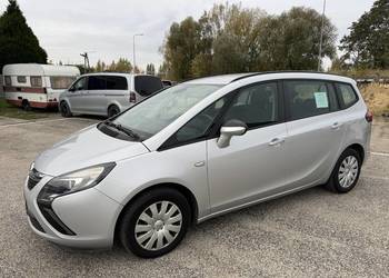Opel Zafira 1.6 DIESEL Zarejestrowana Klimatyzacja Nawigacja Tempomat HAK