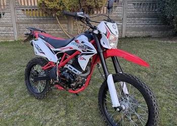 Cross Mikilon Defender