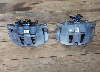 Chrysler Voyager Town Country Grand Caravan zacisk hamulcowy przód