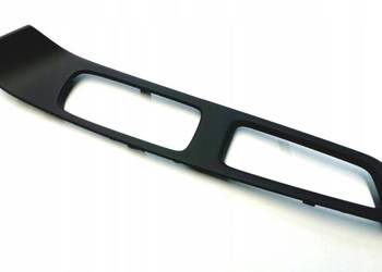 VOLVO XC60 blenda boczka drzwi prawy przod OE 39823335