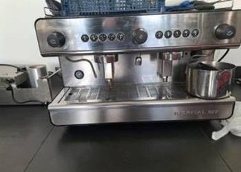 Ekspres do kawy dwugrupowy BIEPI IRIDA używany