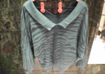 Sweter panterka-uroczy na topie- okazja 40/42 L
