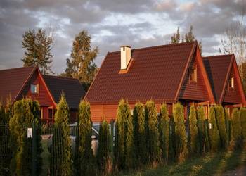 Niższa cena! Dochodowy ośrodek  nad morzem, domki letniskowe Jarosławiec