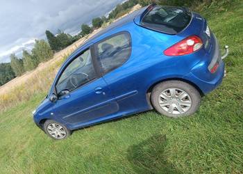 Sprzedam Peugeot 206+ 1.4 benyzna