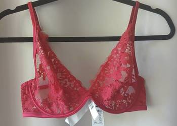 Koronkowy biustonosz Intimissimi 80B RBD2444