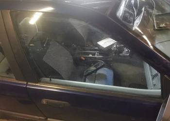 Szyba drzwi lewy prawy przód tył BMW E36 sedan kombi