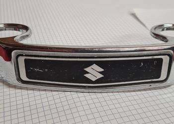 Suzuki Gn 125 osłonka śrub półki emblemat zaślepka