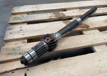 Wałek skrzyni biegów Z21 New Holland T7220