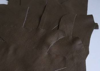 Skóra (368 g) Licowa Włoska średnie i małe kawałki Khaki